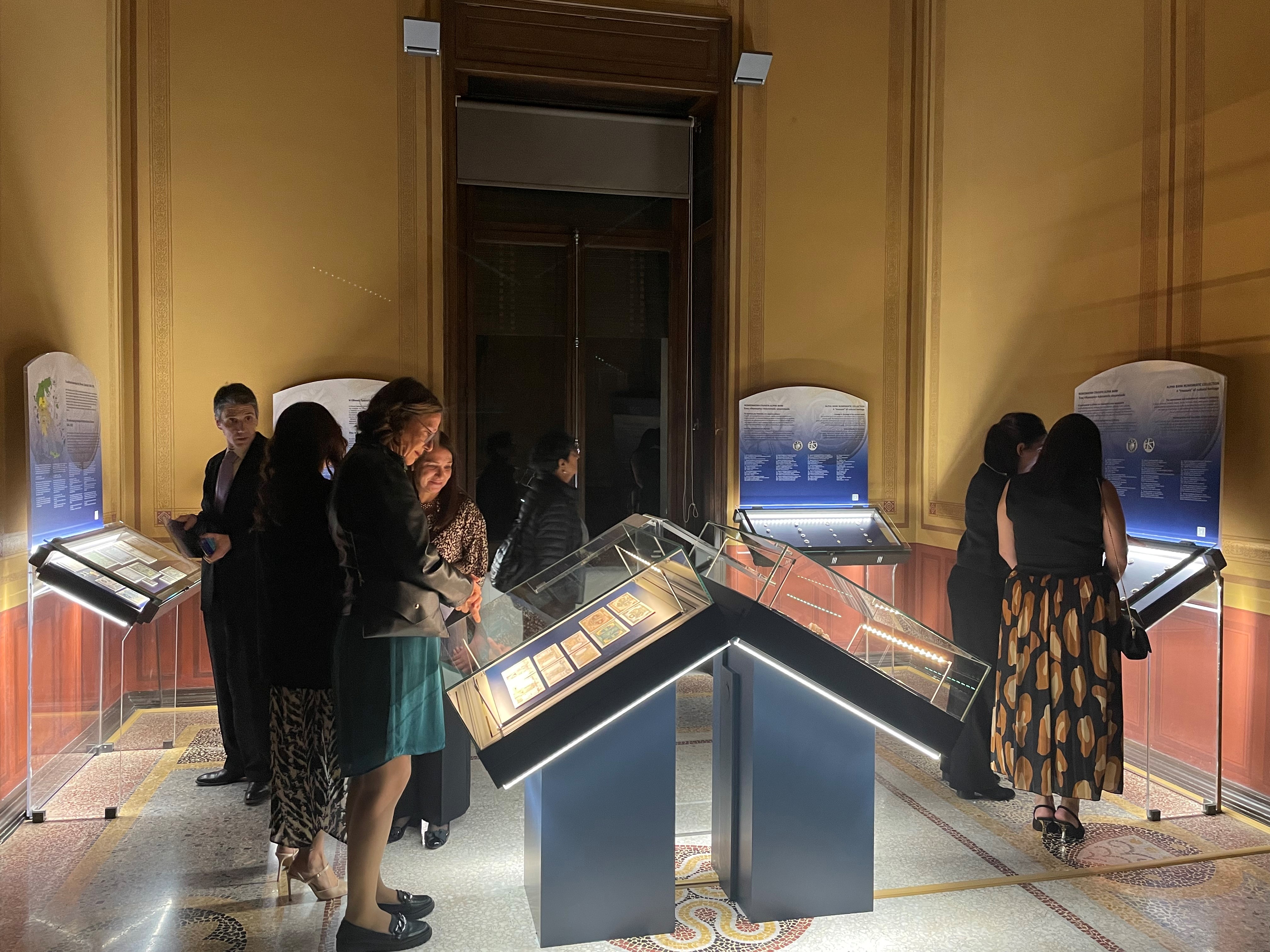 Στιγμιότυπο από τα εγκαίνια