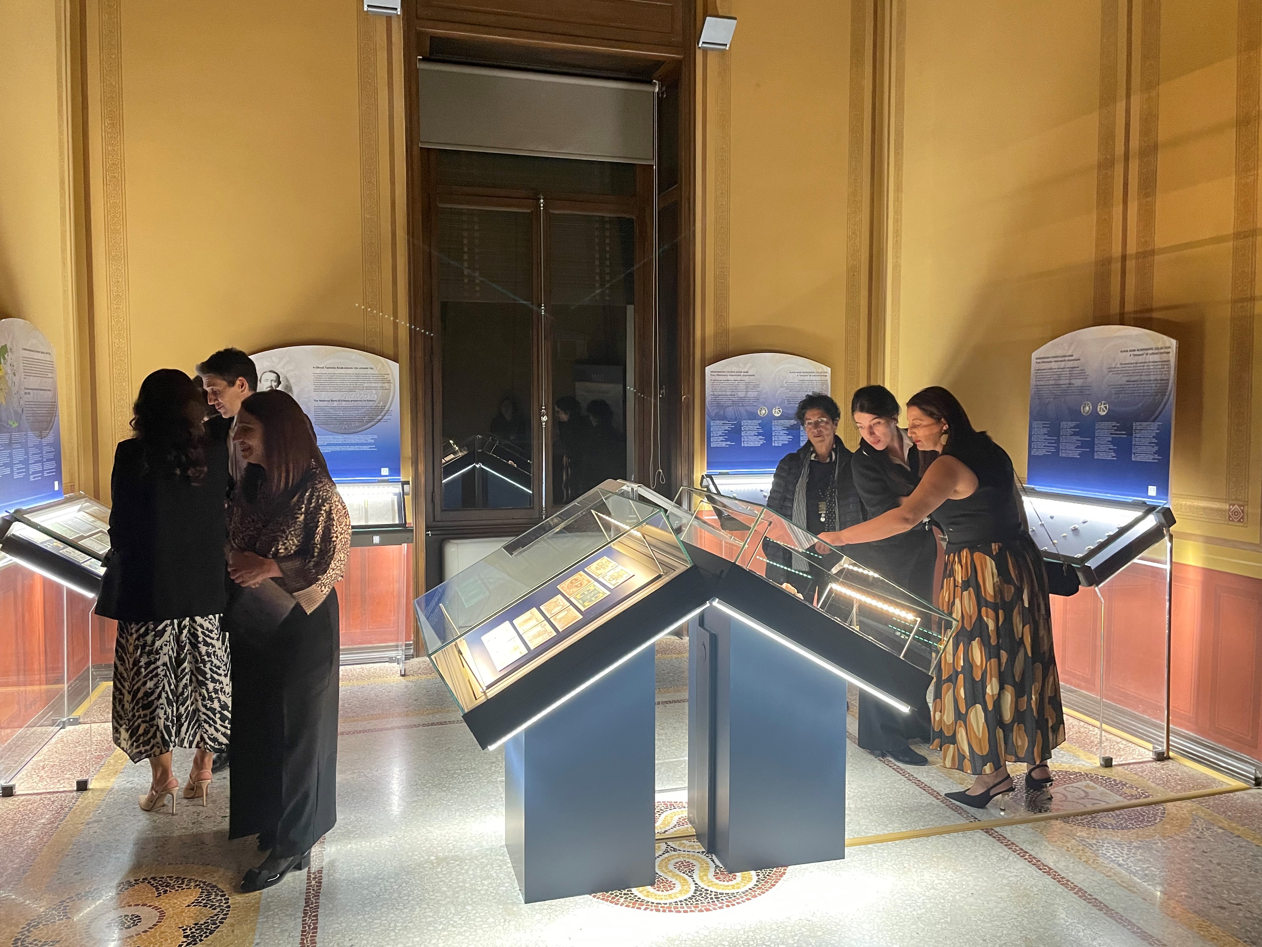 Στιγμιότυπο από τα εγκαίνια