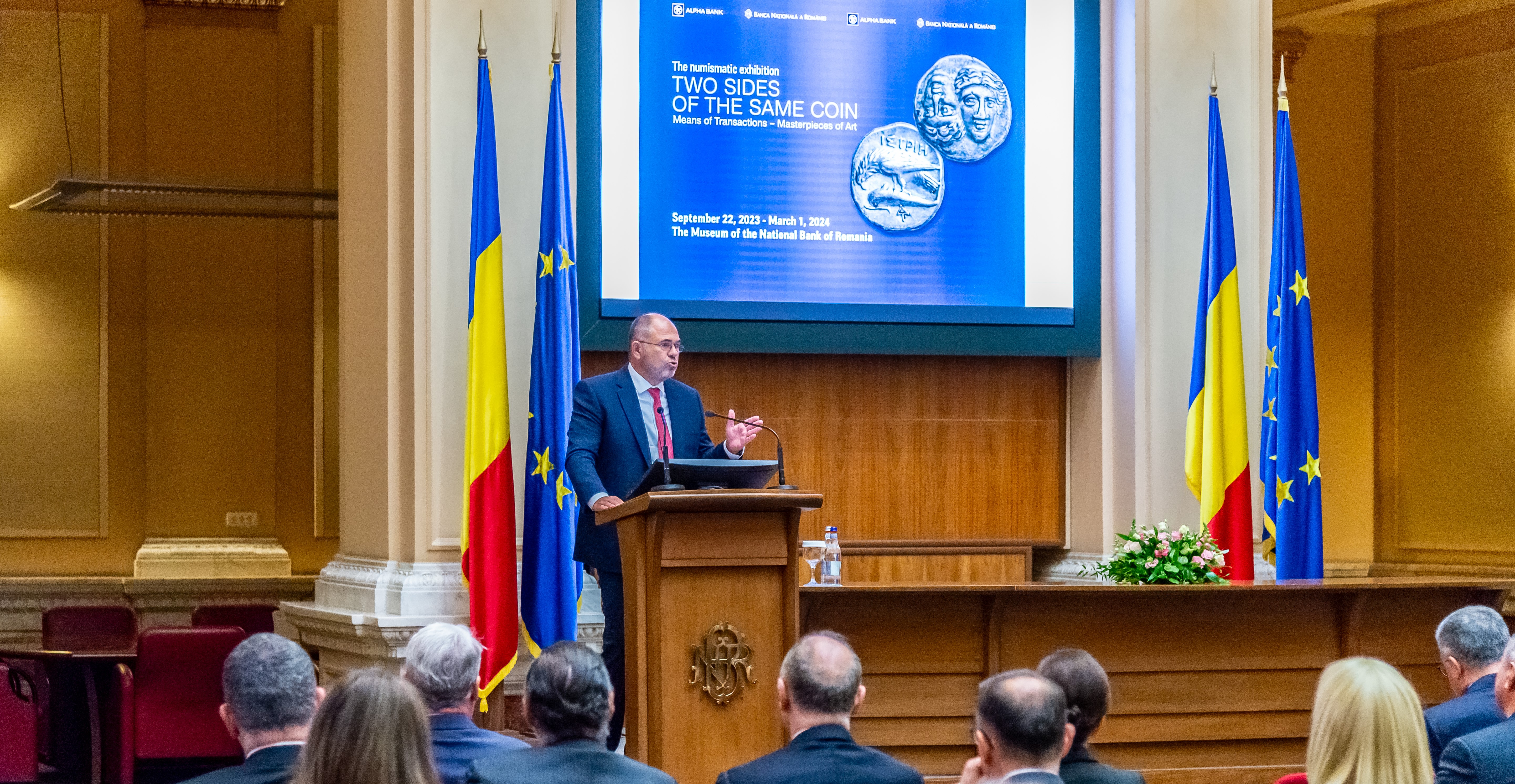 Στιγμιότυπο από τα εγκαίνια της έκθεσης 